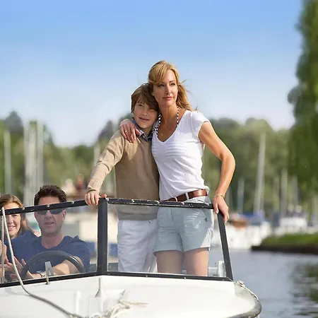 דירה Liebevoll Eingerichtetes רשלין